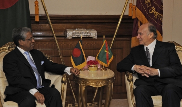 Chief Advisor Dr Fakhruddin Ahmed meeting with His Highness the Aga Khan.  2008-05-19